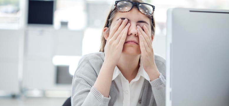 Posisi monitor yang benar